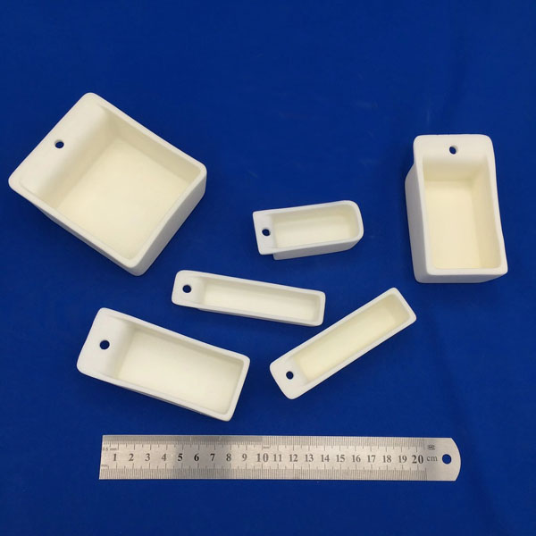 Alumina Boat with Hole 