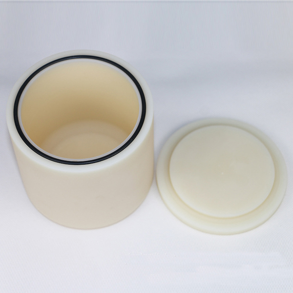 Nylon milling jar